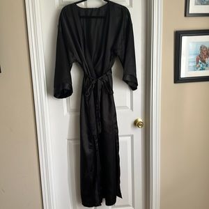 Long black satin robe size 2x/3x